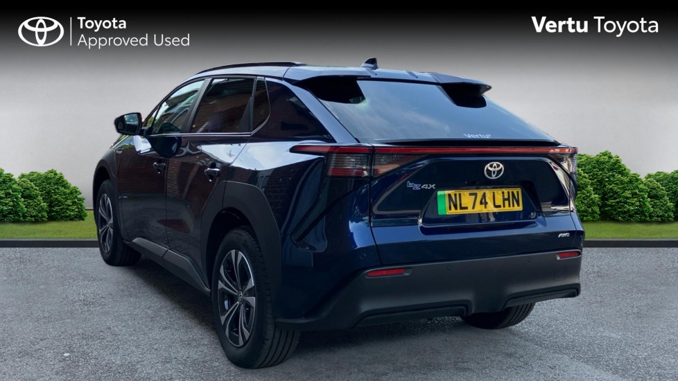 Toyota bZ4X 160kW Motion 71.4kWh 5dr Auto AWD [11kW] Electric Hatchback - Image 4