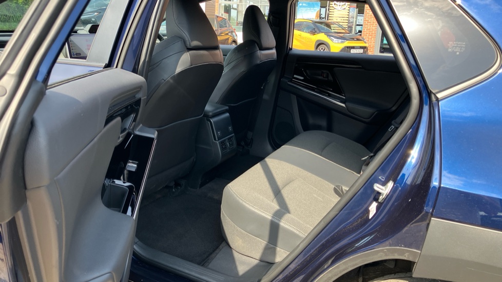 Toyota bZ4X 160kW Motion 71.4kWh 5dr Auto AWD [11kW] Electric Hatchback - Image 15