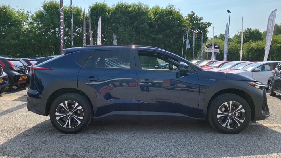 Toyota bZ4X 160kW Motion 71.4kWh 5dr Auto AWD [11kW] Electric Hatchback - Image 23