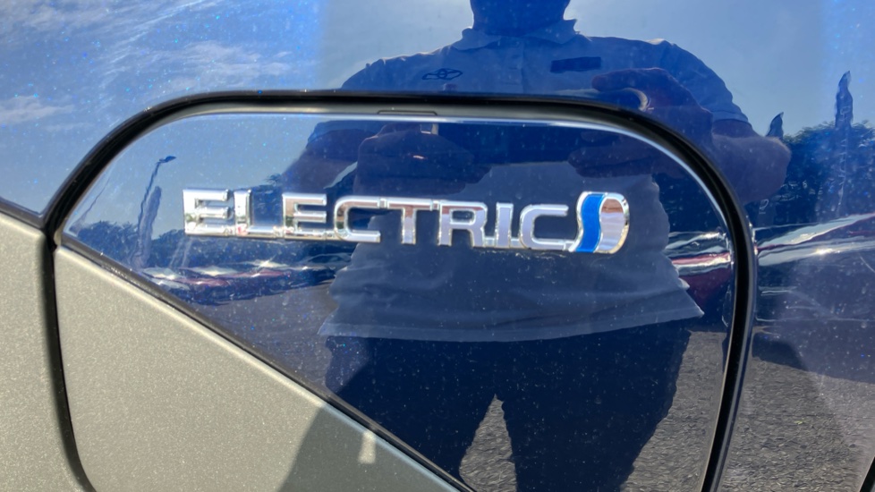 Toyota bZ4X 160kW Motion 71.4kWh 5dr Auto AWD [11kW] Electric Hatchback - Image 68