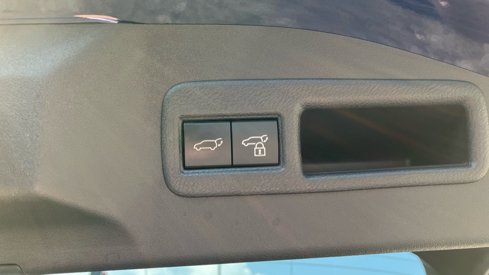 Toyota bZ4X 160kW Motion 71.4kWh 5dr Auto AWD [11kW] Electric Hatchback - Image 76
