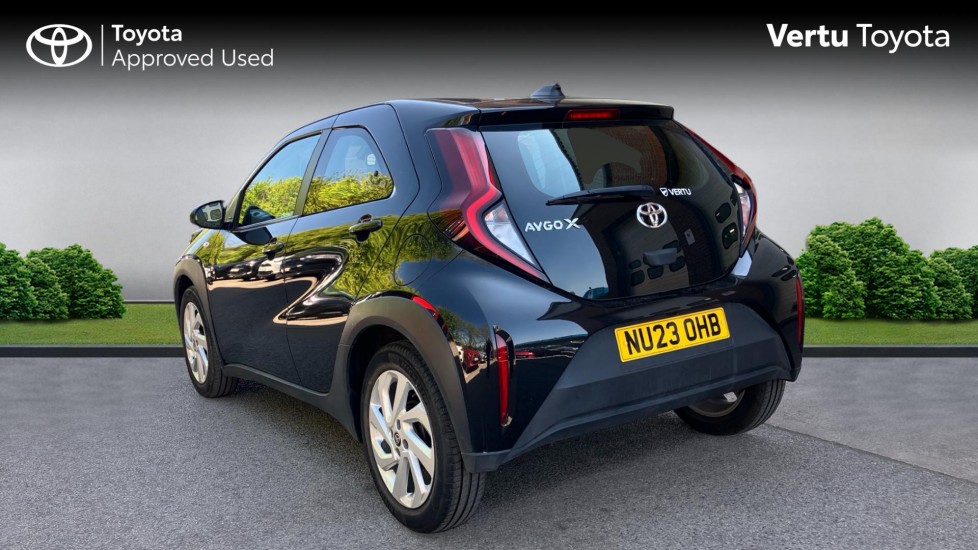 Toyota Aygo X 1.0 VVT-i Pure 5dr Petrol Hatchback - Image 4