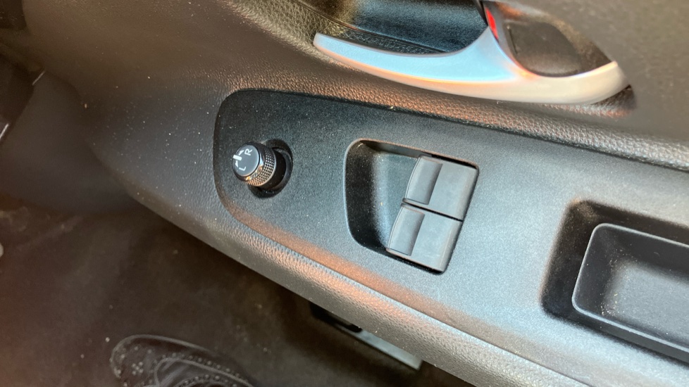 Toyota Aygo X 1.0 VVT-i Pure 5dr Petrol Hatchback - Image 33