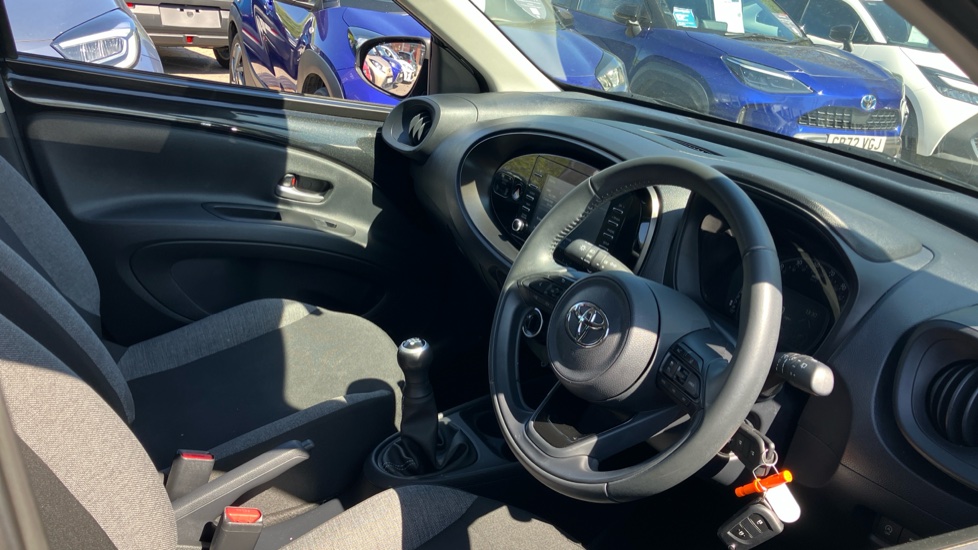 Toyota Aygo X 1.0 VVT-i Pure 5dr Petrol Hatchback - Image 58
