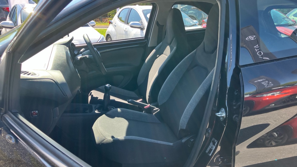 Toyota Aygo X 1.0 VVT-i Pure 5dr Petrol Hatchback - Image 59
