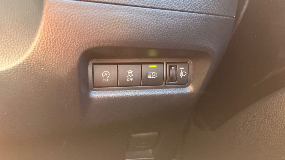 Toyota Aygo X 1.0 VVT-i Pure 5dr Petrol Hatchback - Image 61