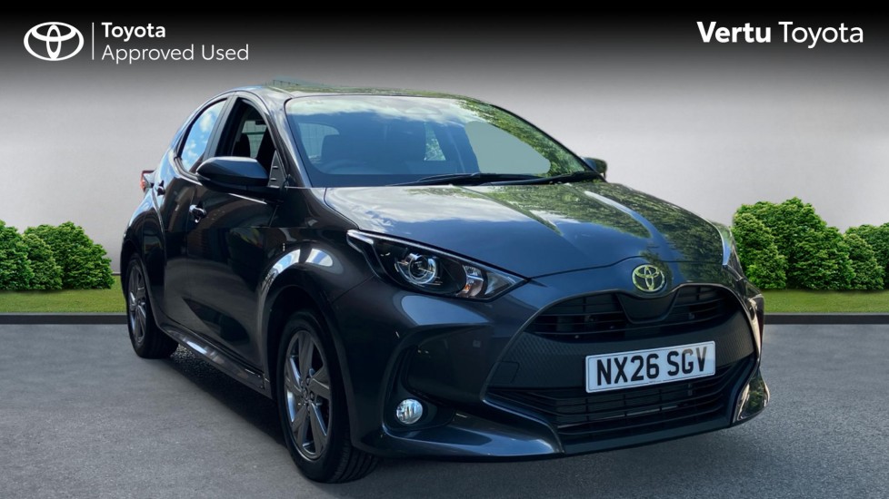 Toyota Yaris 1.5 Hybrid Icon 5dr CVT Hybrid Hatchback - Image 1