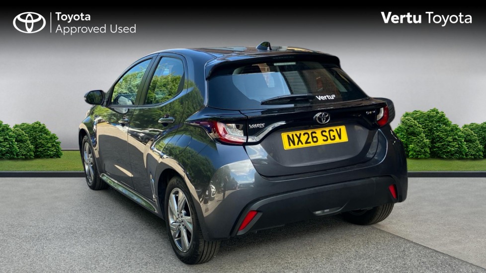 Toyota Yaris 1.5 Hybrid Icon 5dr CVT Hybrid Hatchback - Image 4