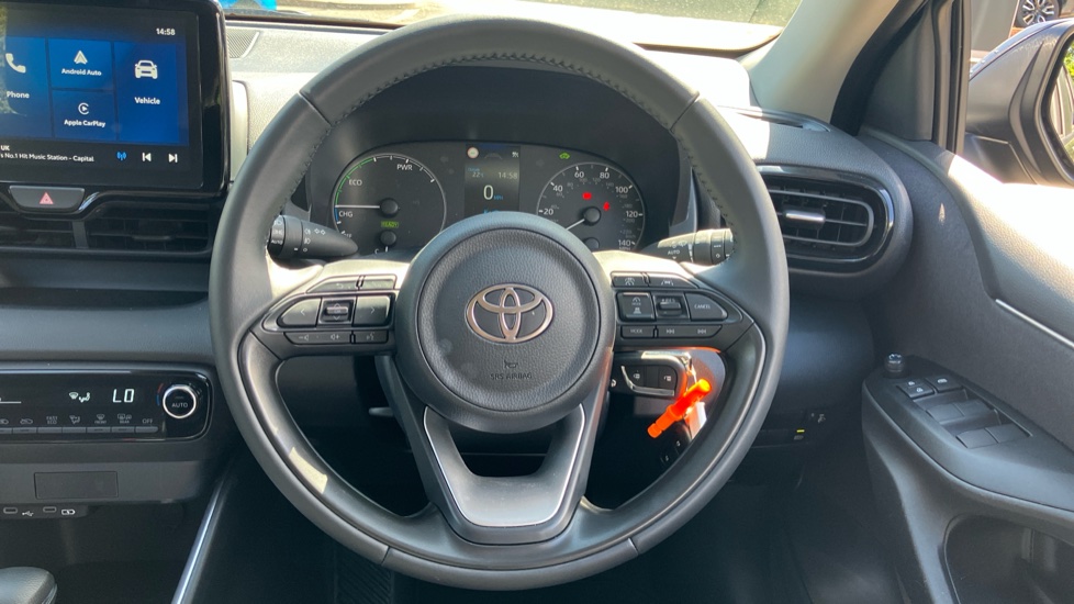 Toyota Yaris 1.5 Hybrid Icon 5dr CVT Hybrid Hatchback - Image 7