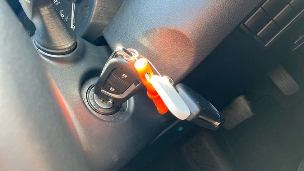 Toyota Yaris 1.5 Hybrid Icon 5dr CVT Hybrid Hatchback - Image 16