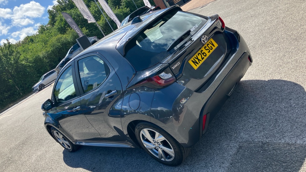 Toyota Yaris 1.5 Hybrid Icon 5dr CVT Hybrid Hatchback - Image 52