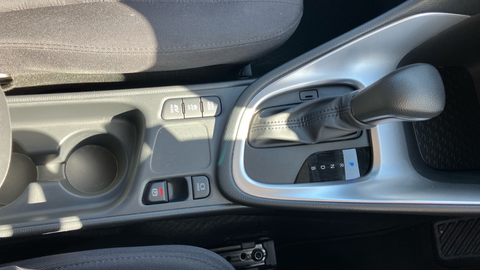 Toyota Yaris 1.5 Hybrid Icon 5dr CVT Hybrid Hatchback - Image 67