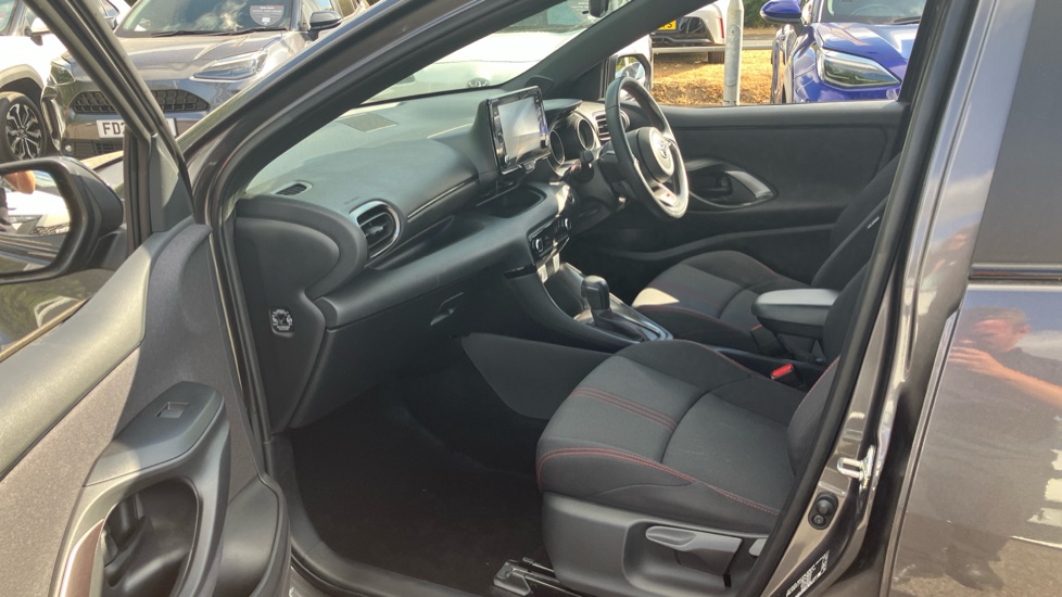 Toyota Yaris 1.5 Hybrid GR Sport 5dr CVT Hybrid Hatchback - Image 5
