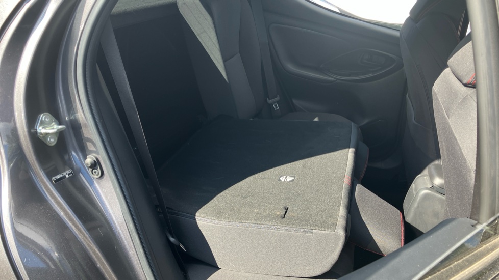 Toyota Yaris 1.5 Hybrid GR Sport 5dr CVT Hybrid Hatchback - Image 18