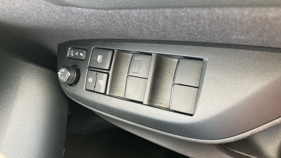 Toyota Yaris 1.5 Hybrid GR Sport 5dr CVT Hybrid Hatchback - Image 33