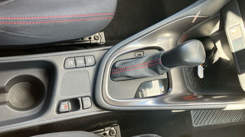 Toyota Yaris 1.5 Hybrid GR Sport 5dr CVT Hybrid Hatchback - Image 68