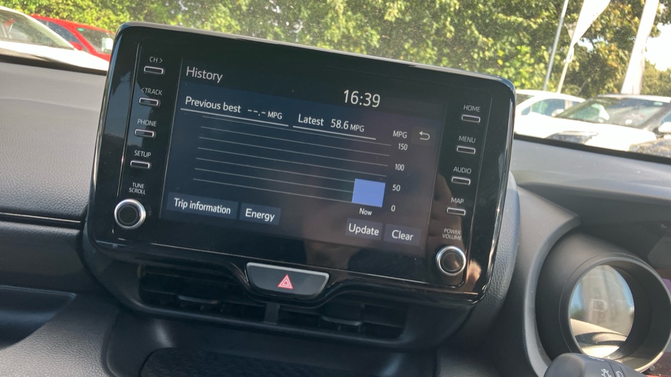 Toyota Yaris 1.5 Hybrid GR Sport 5dr CVT Hybrid Hatchback - Image 73