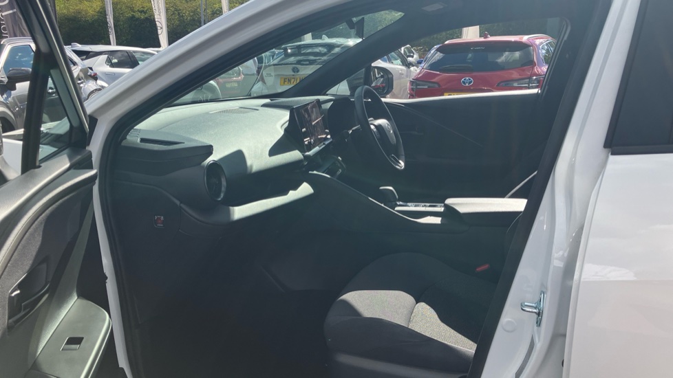 Toyota C-HR 1.8 Hybrid Icon 5dr CVT Hybrid Hatchback - Image 5