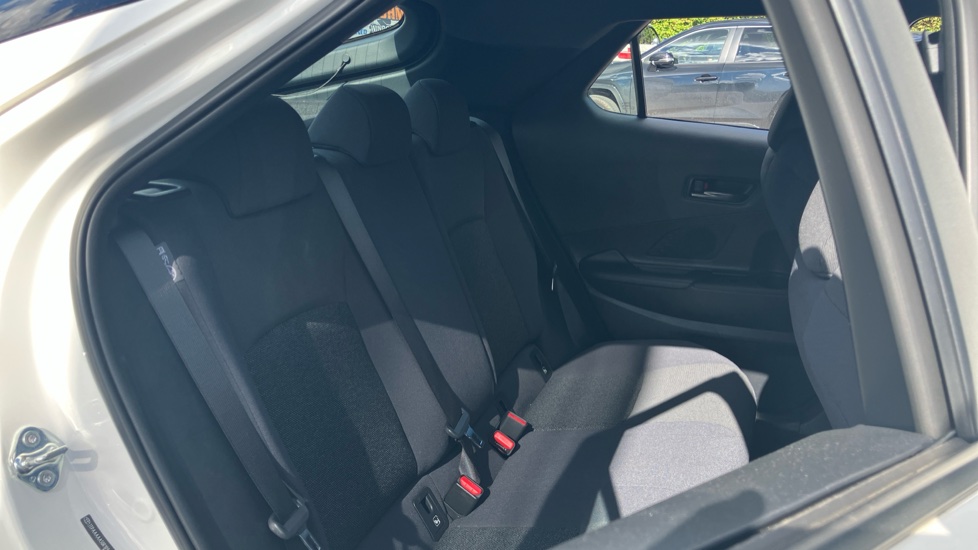 Toyota C-HR 1.8 Hybrid Icon 5dr CVT Hybrid Hatchback - Image 60