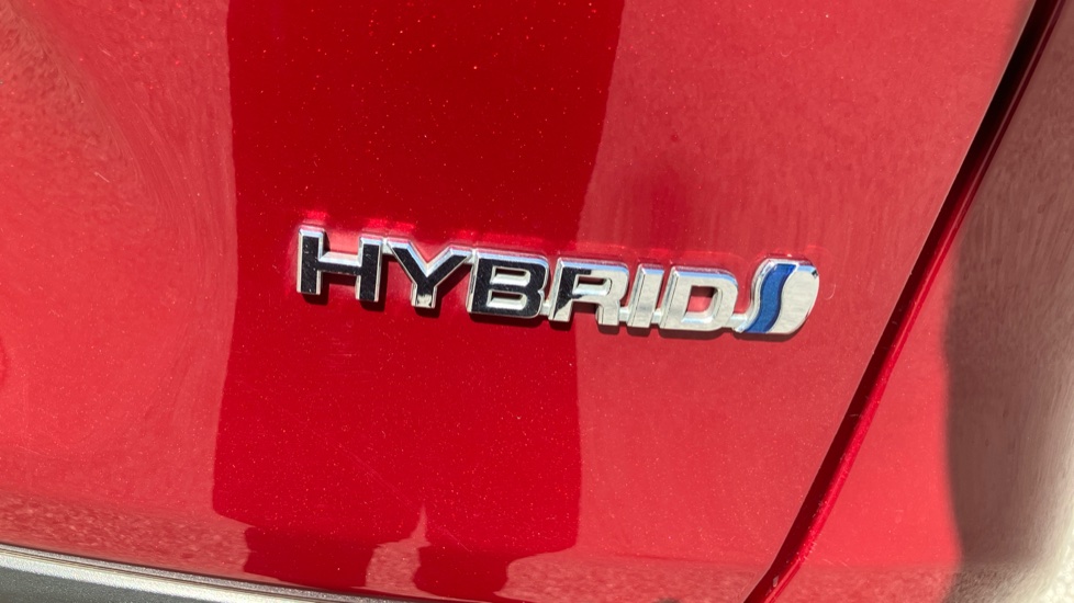 Toyota RAV4 2.5 VVT-i Hybrid Design 5dr CVT 2WD Hybrid Estate - Image 60