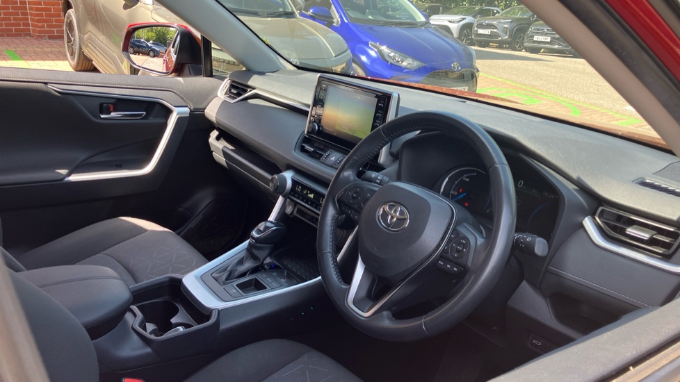 Toyota RAV4 2.5 VVT-i Hybrid Design 5dr CVT 2WD Hybrid Estate - Image 63