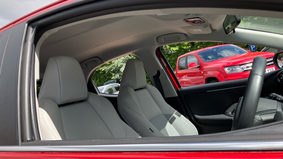 Toyota Yaris 1.5 Hybrid Excel 5dr CVT Hybrid Hatchback - Image 19