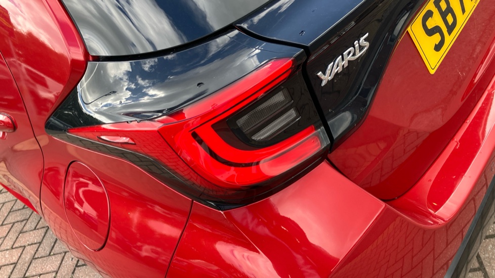 Toyota Yaris 1.5 Hybrid Excel 5dr CVT Hybrid Hatchback - Image 21