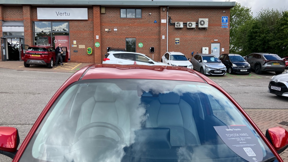 Toyota Yaris 1.5 Hybrid Excel 5dr CVT Hybrid Hatchback - Image 29