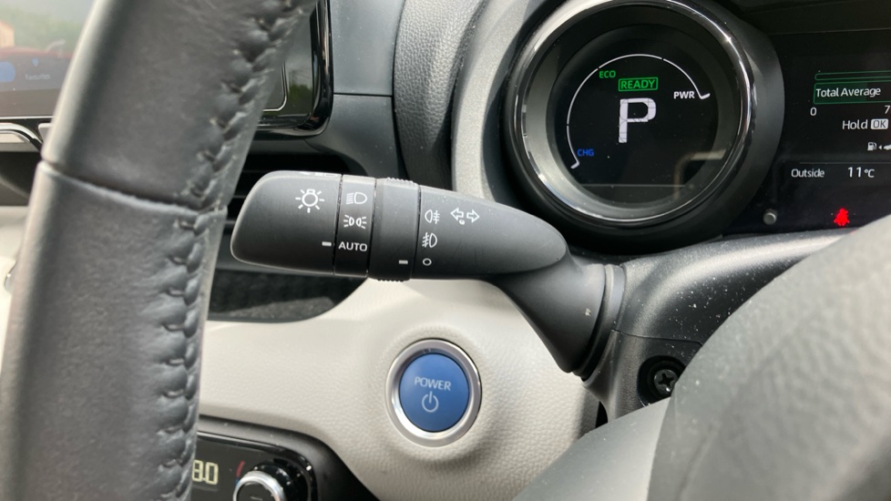 Toyota Yaris 1.5 Hybrid Excel 5dr CVT Hybrid Hatchback - Image 36