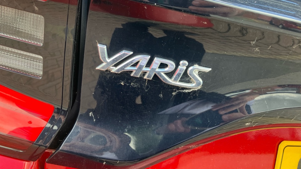 Toyota Yaris 1.5 Hybrid Excel 5dr CVT Hybrid Hatchback - Image 58
