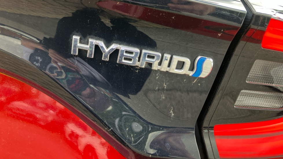 Toyota Yaris 1.5 Hybrid Excel 5dr CVT Hybrid Hatchback - Image 59