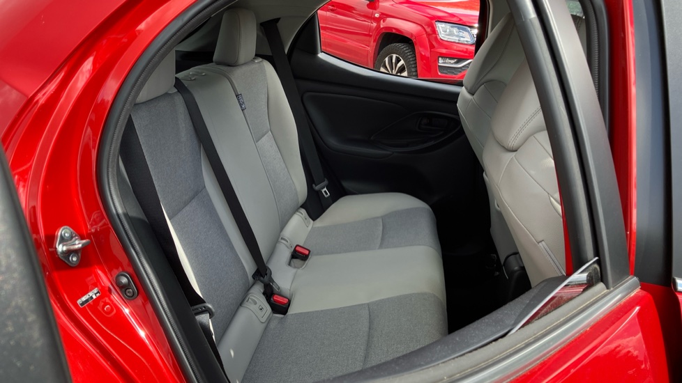 Toyota Yaris 1.5 Hybrid Excel 5dr CVT Hybrid Hatchback - Image 63