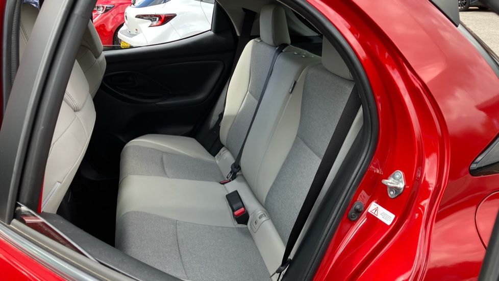 Toyota Yaris 1.5 Hybrid Excel 5dr CVT Hybrid Hatchback - Image 64