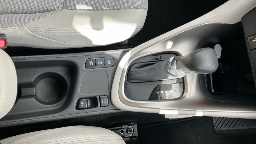 Toyota Yaris 1.5 Hybrid Excel 5dr CVT Hybrid Hatchback - Image 68