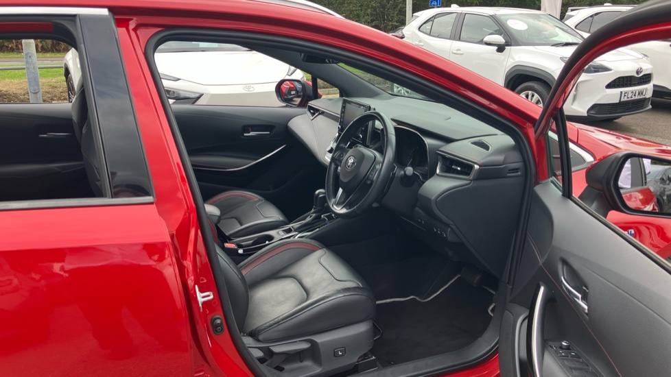 Toyota Corolla 2.0 VVT-i Hybrid Excel 5dr CVT Hybrid Estate - Image 12