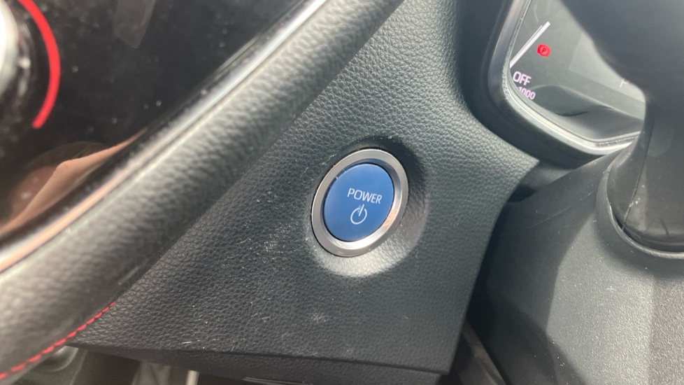 Toyota Corolla 2.0 VVT-i Hybrid Excel 5dr CVT Hybrid Estate - Image 16