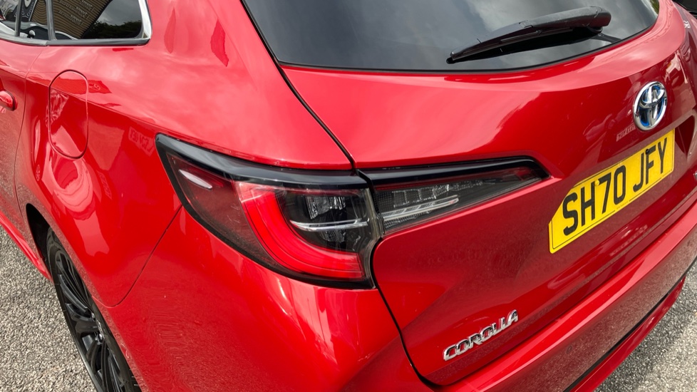 Toyota Corolla 2.0 VVT-i Hybrid Excel 5dr CVT Hybrid Estate - Image 46