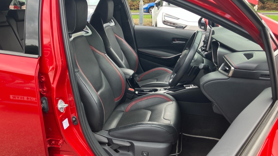 Toyota Corolla 2.0 VVT-i Hybrid Excel 5dr CVT Hybrid Estate - Image 63