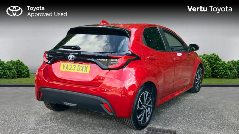 Toyota Yaris 1.5 Hybrid Design 5dr CVT Hybrid Hatchback - Image 2