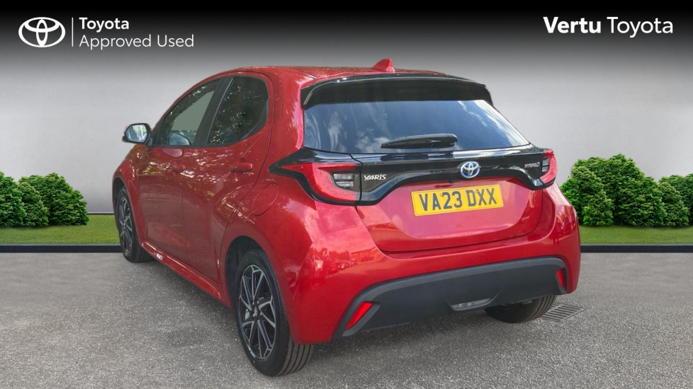 Toyota Yaris 1.5 Hybrid Design 5dr CVT Hybrid Hatchback - Image 4