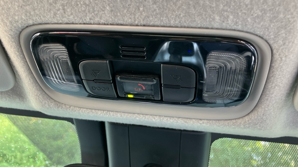 Toyota Yaris 1.5 Hybrid Design 5dr CVT Hybrid Hatchback - Image 70