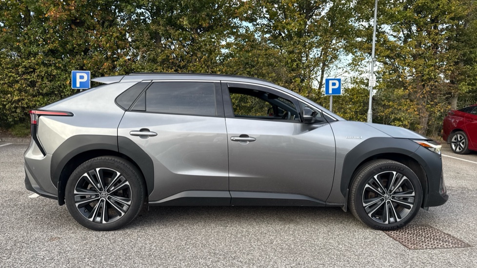 Toyota bZ4X 150kW Vision 71.4kWh 5dr Auto Electric Hatchback - Image 23