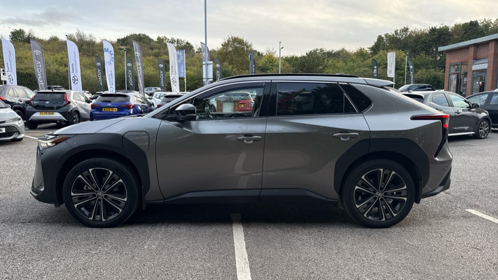 Toyota bZ4X 150kW Vision 71.4kWh 5dr Auto Electric Hatchback - Image 24