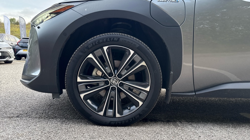 Toyota bZ4X 150kW Vision 71.4kWh 5dr Auto Electric Hatchback - Image 25