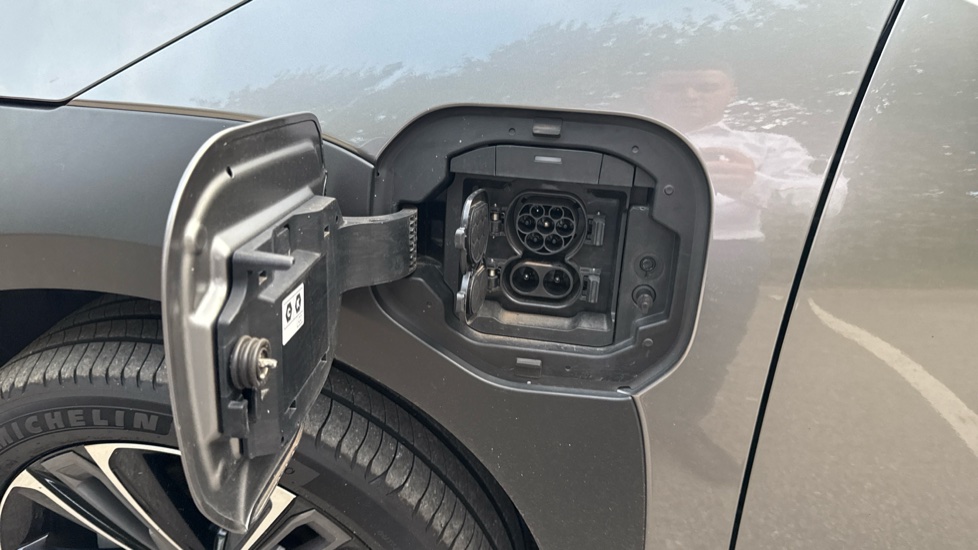 Toyota bZ4X 150kW Vision 71.4kWh 5dr Auto Electric Hatchback - Image 35