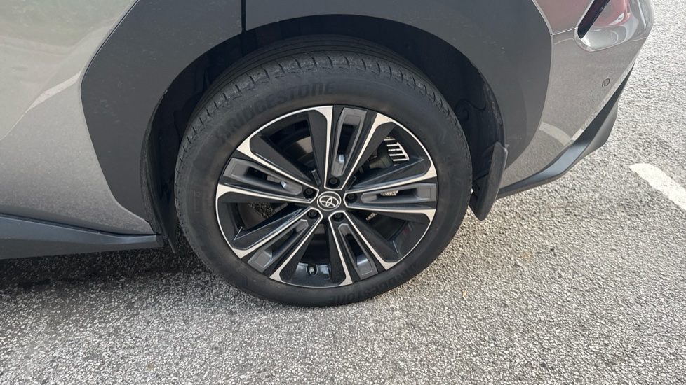 Toyota bZ4X 150kW Vision 71.4kWh 5dr Auto Electric Hatchback - Image 64