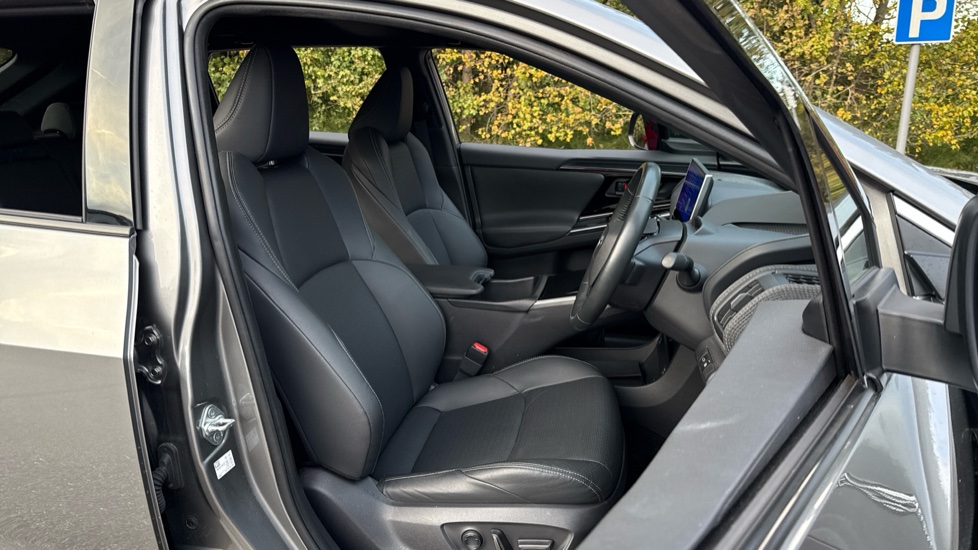 Toyota bZ4X 150kW Vision 71.4kWh 5dr Auto Electric Hatchback - Image 68