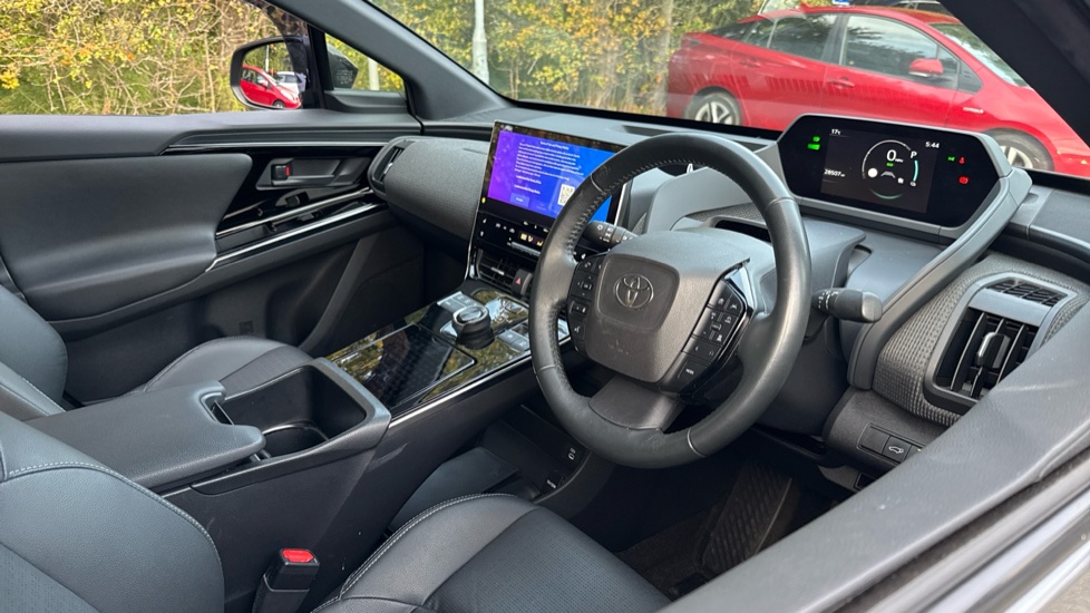 Toyota bZ4X 150kW Vision 71.4kWh 5dr Auto Electric Hatchback - Image 69