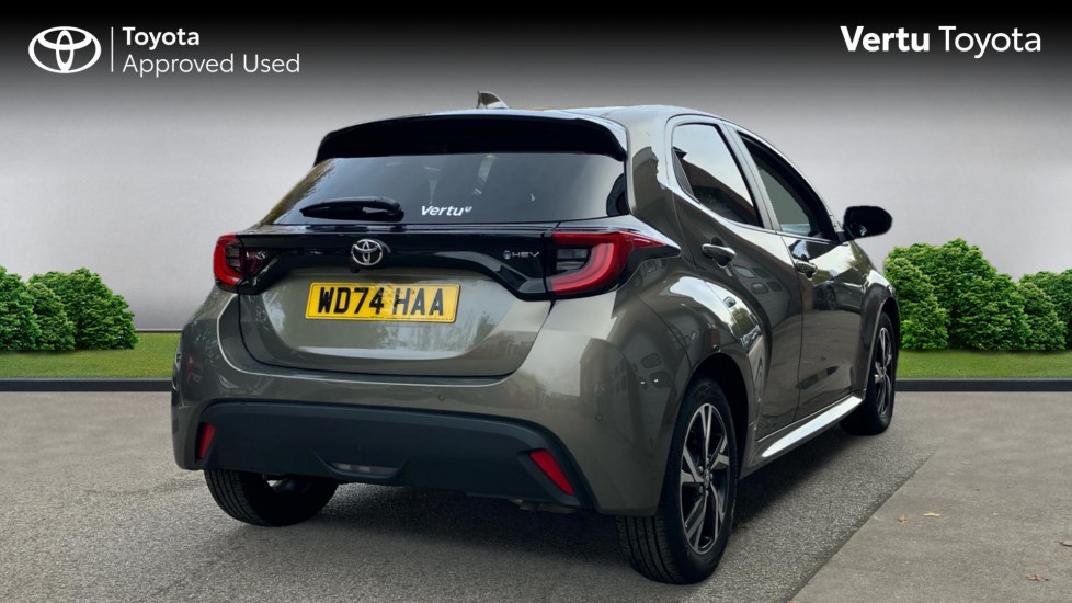 Toyota Yaris 1.5 Hybrid Design 5dr CVT Hybrid Hatchback - Image 2