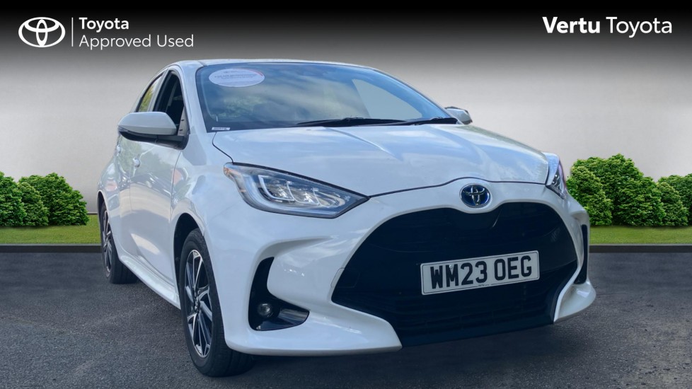 Toyota Yaris 1.5 Hybrid Design 5dr CVT Hybrid Hatchback - Image 1